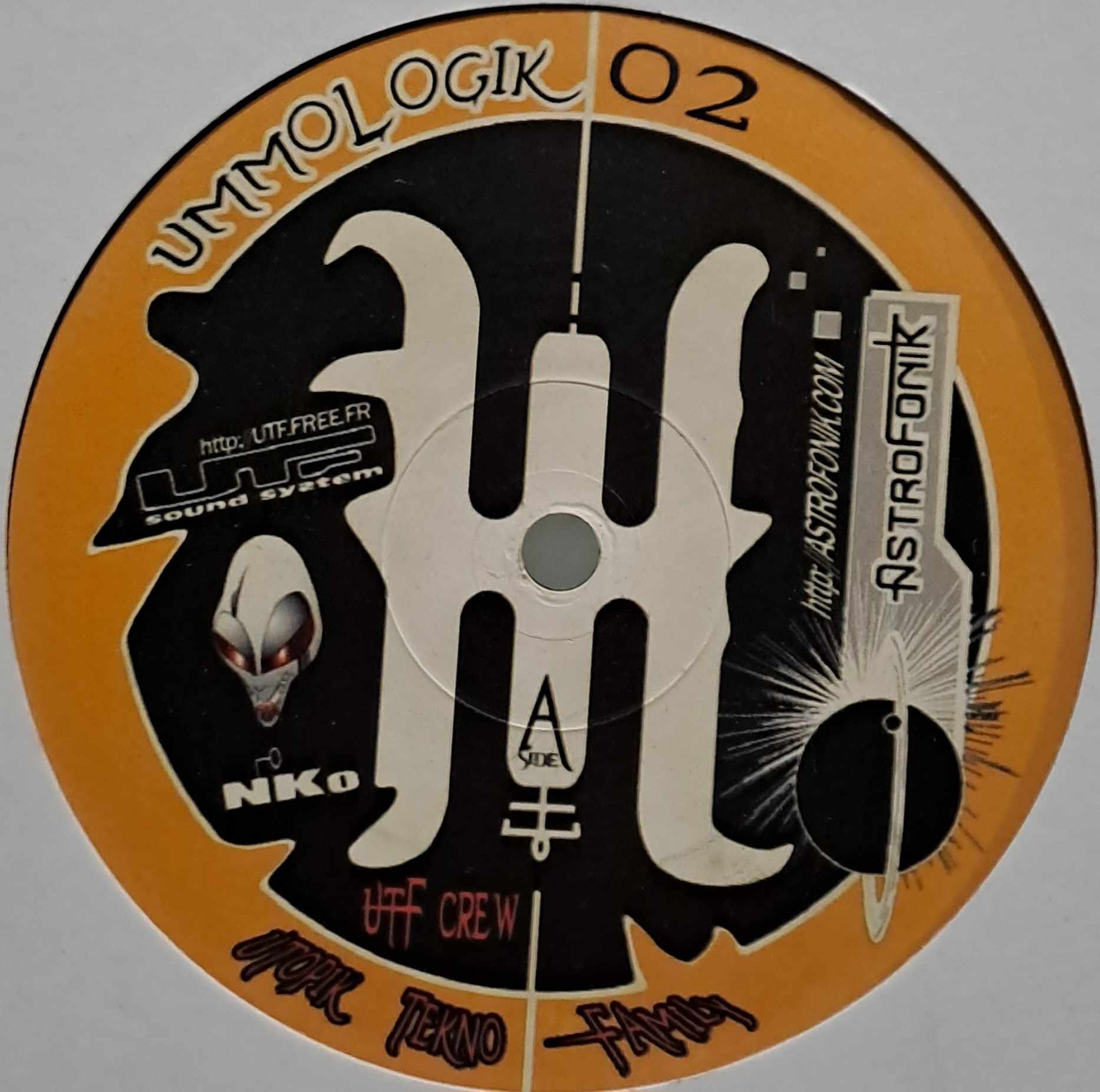 Ummologik 02 - vinyle freetekno